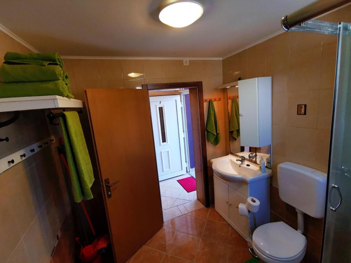 Apartments Ivan Vir Eksteriør bilde
